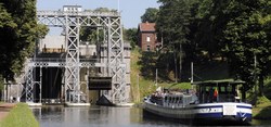 Ascenseurs hydrauliques du Canal du Centre historique